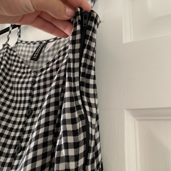 H&M Women’s Gingham Dress - Picture 3 of 5